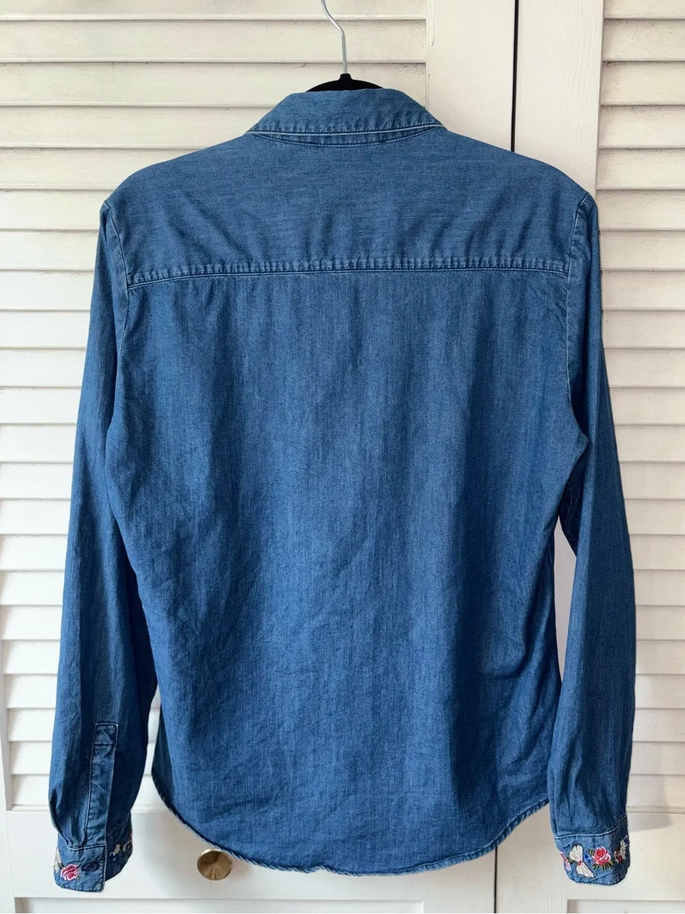 The Kooples Jeans Embroidered Floral Denim Button Down Shirt Blue Large - Picture 6 of 7